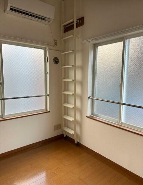 セントレジデンス中野の居間・リビング|フローリングの洋室です☆