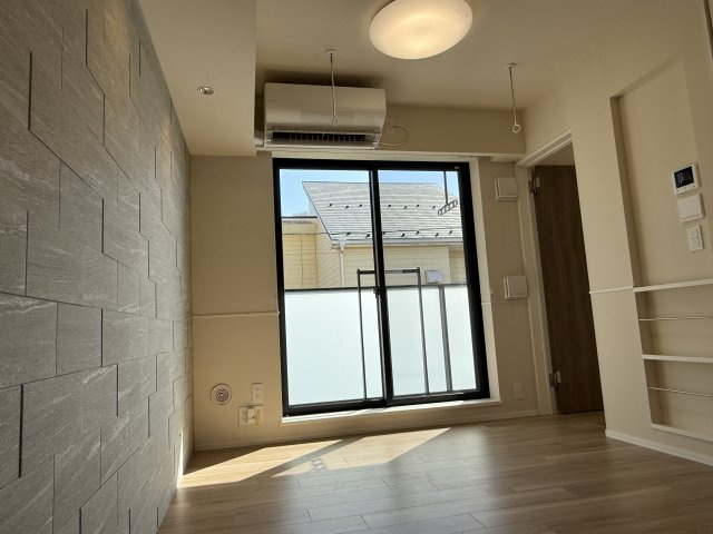 カーサセレーナ中野の居間・リビング