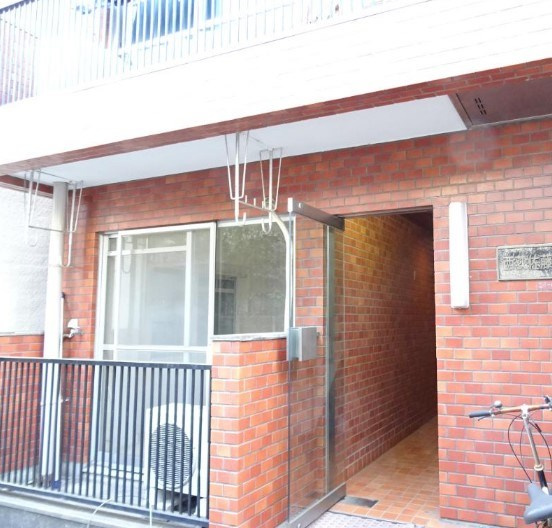 西荻佐藤ハイムのエントランス