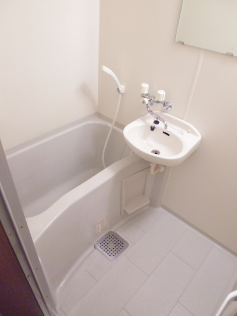 パラシオン田中の浴室|バス