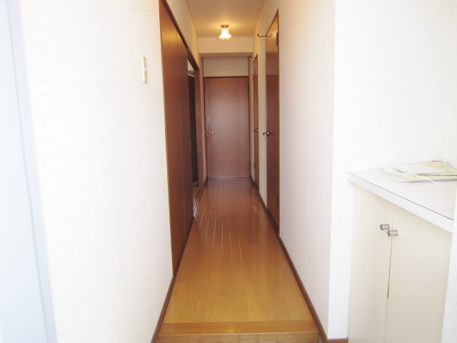 コーポ英の玄関