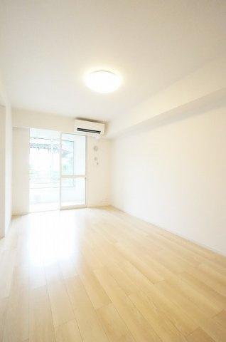 プランドール白坂の居間・リビング