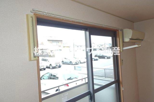 COZYCOURT東岡崎の設備|室内物干し　2019年撮影