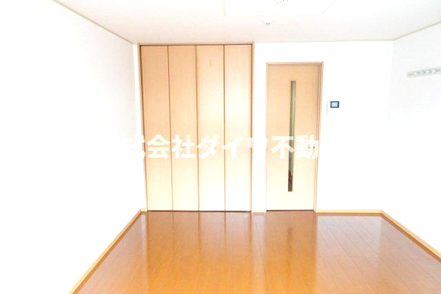 COZY　COURT　東岡崎の洋室|2019年撮影