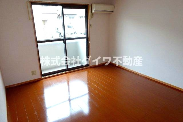 COZY　COURT　東岡崎の洋室|2019年撮影