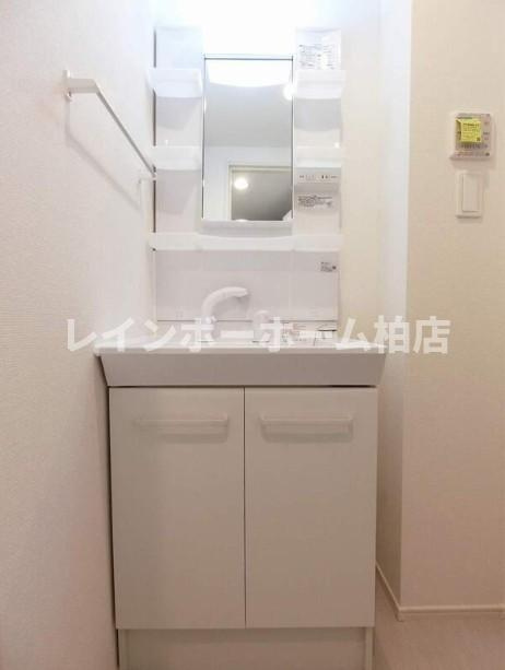 【仲介手数料：50％OFF】対象物件！の洗面所|明るい洗面所です
