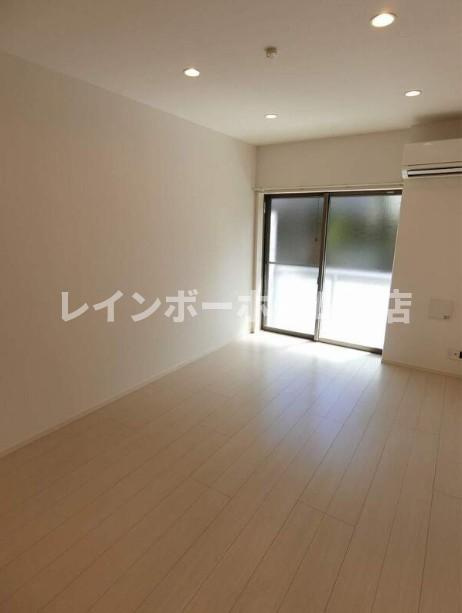 【仲介手数料：50％OFF】対象物件！の洋室|明るい洋室です