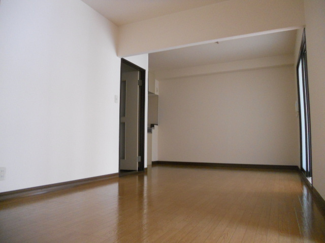 パークハイツスイメイの居間・リビング