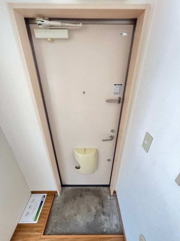 パールフラッツの玄関