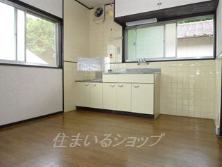 翠荘の居間・リビング