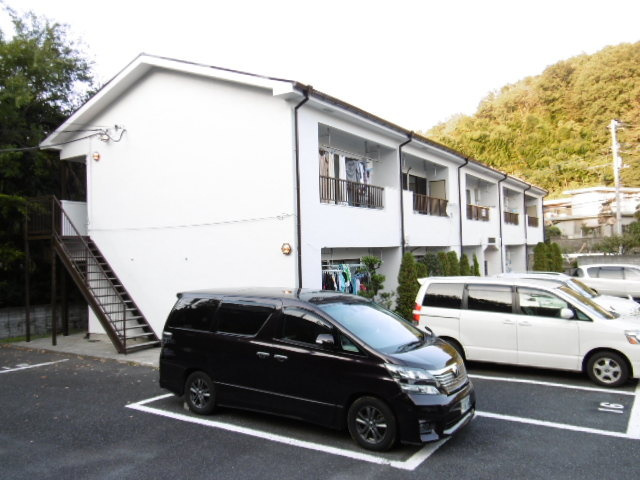 第３シルクロードハイツの外観|エントランス