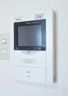 【設備】 | プライムステイ築地 | モニター付きインターホンです。