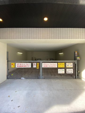 レオンコンフォート神戸西の駐車場