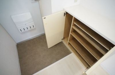 【玄関】 | サンライト南浦和2番館 | 別部屋参考