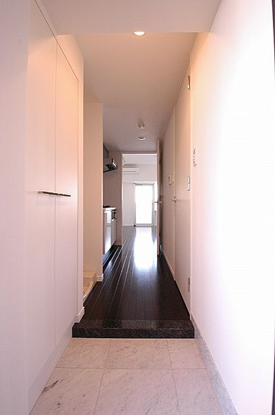 ヴォーガコルテ浅草橋の玄関