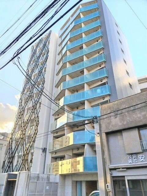 ｔｈｅ　ｇｌａｓｓｅｓの外観