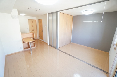 【居間・リビング】 | サンブライト | LDK9.8帖