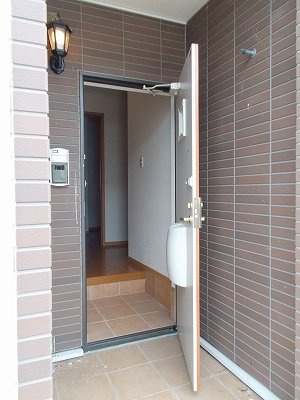 サンライズ　ブロードⅠの玄関