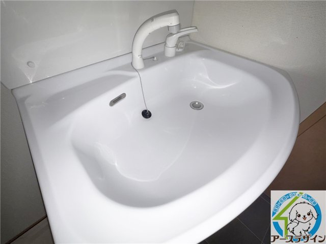 橋本ビルの独立洗面台