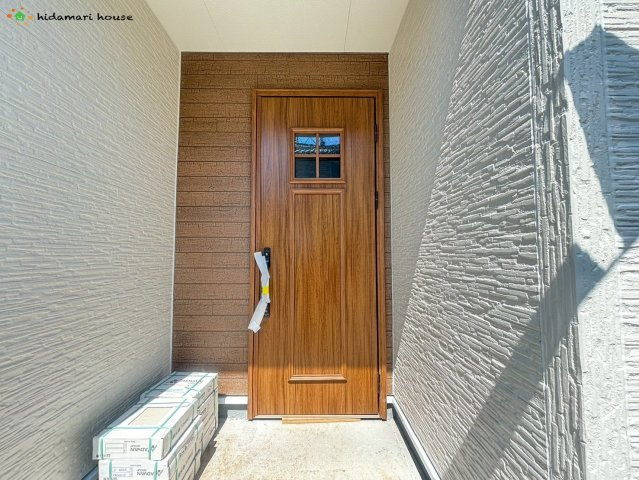 北本市東間　新築戸建　リーブルガーデン01の玄関