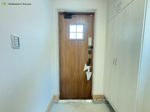 北本市東間　新築戸建　リーブルガーデン01の玄関