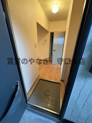 【玄関】 | エスポワールB