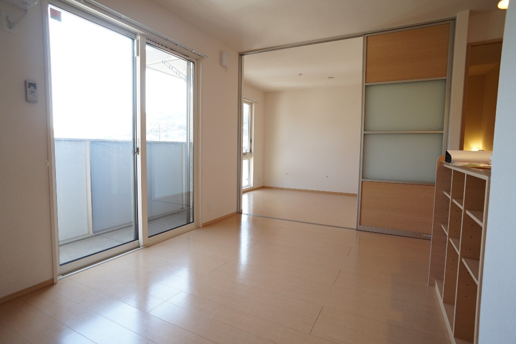 カサベルデ暖華の居間・リビング