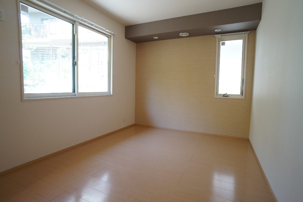 カサベルデ暖華の洋室