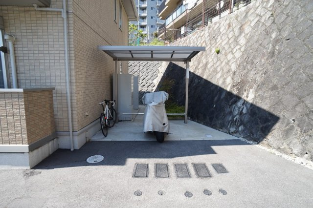 カサベルデ暖華のエントランス