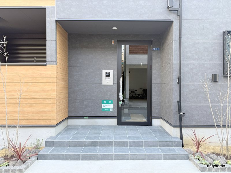 il mio Corte高殿　仲介手数料無料のエントランス