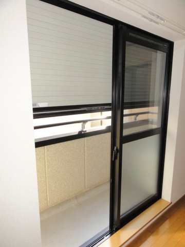 メゾンクレールのセキュリティ|★防犯シャッター★