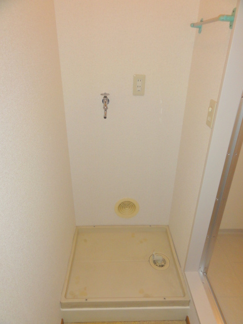 メゾンクレールの内装|室内洗濯機置場