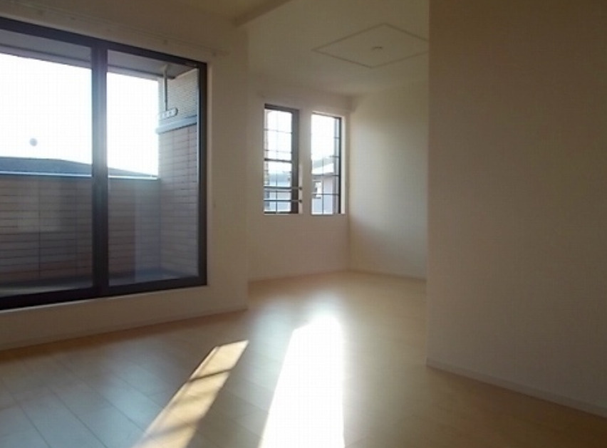 ラ・グラシアⅢの居間・リビング