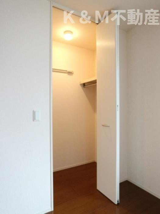 プレジールヤストシの収納|収納があります