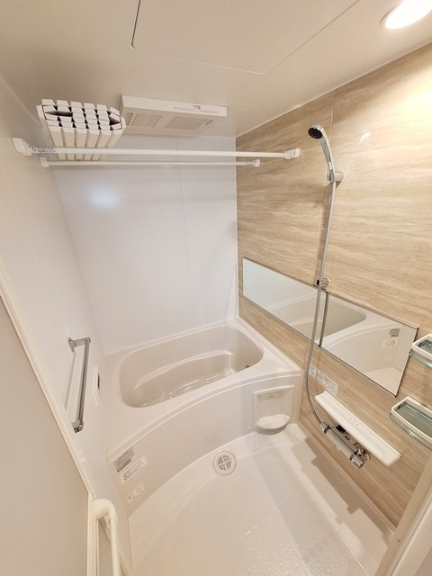 グランキ大森ガーデンの浴室|追い焚き・浴室乾燥機付き