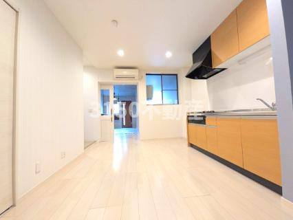 SEVEN’S　BOX寿の内装