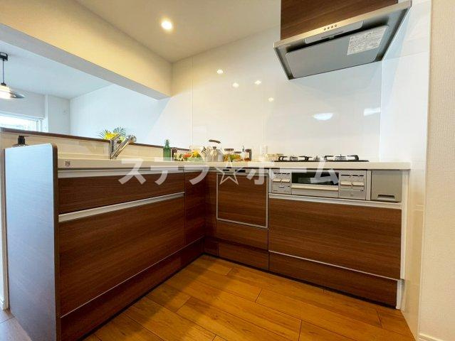 高殿コーポのキッチン|お料理しやすいキッチンです