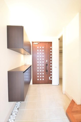 【玄関】 | 宇多津町浜七番丁売戸建