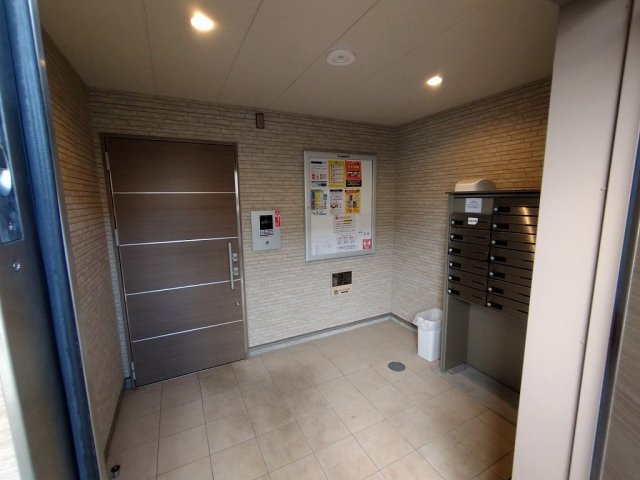 クレイノ港北Ⅱのエントランス