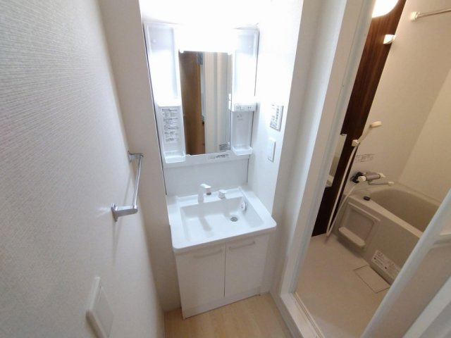 クレイノ港北Ⅱの洗面所