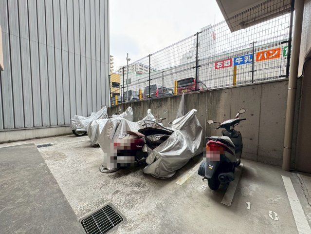 ◆２０２５年４月リフォーム完了◆駅徒歩４分◆４ＬＤＫ住戸◆２面バルコニー◆フォルクローレ瀬田のその他共用部分|バイク置き場