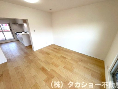 【居間・リビング】 | グリーンハイム検見川　9号棟 | ゆったり過ごせるリビングです