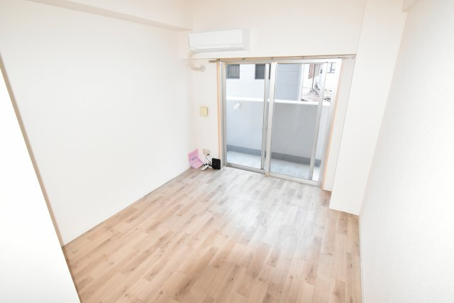 ウィンヒルズ難波南の寝室