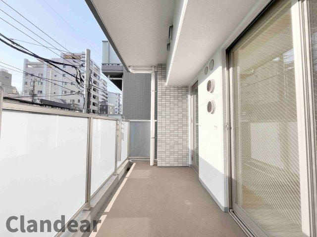 サンクレイドル浅草のバルコニー|ドキドキの新生活も、安心してスタート。ぴったりの住まいを見つけませんか？クランディアが一緒に住まい選びをサポートします‼　まずは、お気軽にお問合せください　＃クランディア