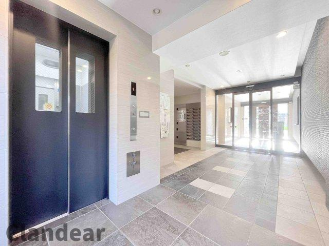 サンクレイドル浅草のロビー|ドキドキの新生活も、安心してスタート。ぴったりの住まいを見つけませんか？クランディアが一緒に住まい選びをサポートします‼　まずは、お気軽にお問合せください　＃クランディア