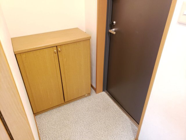 アル・ファーロ・ミヤギの玄関