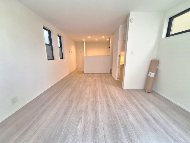 【その他】 | 江戸川区下篠崎町　新築戸建 | 施工会社の同程度仕様施工例写真です。