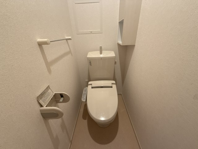 シン．シン．ハウスＤのトイレ