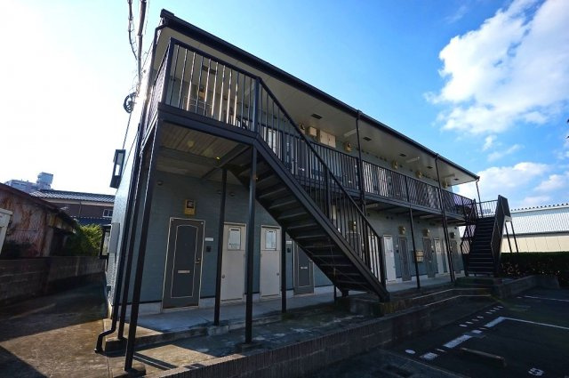 クレール穴生の外観