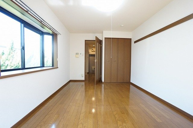 クレール穴生の内装